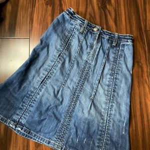 BS2B Pleated Jean Skirt size Small